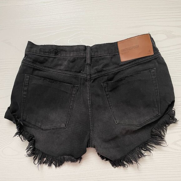 One Teaspoon Women's Bandit Jean Shorts 28 Black Cut Off Button Fly Distressed - Picture 2 of 8